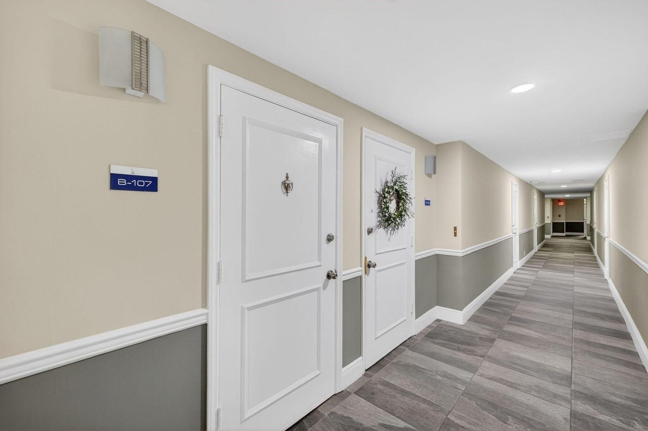 2424 Se 17th St #107B - Photo 6 of 29