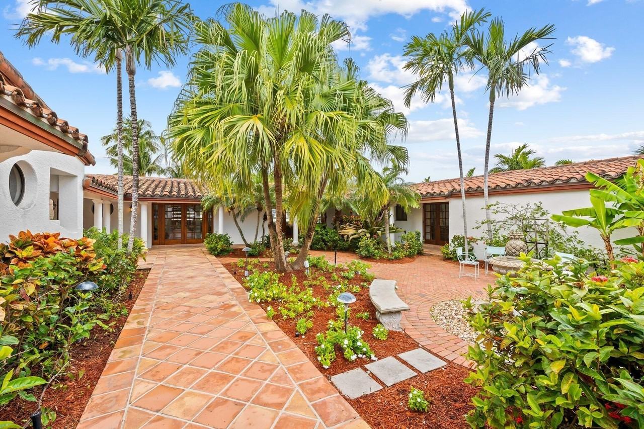 1511 E Lake Dr - Photo 5 of 29