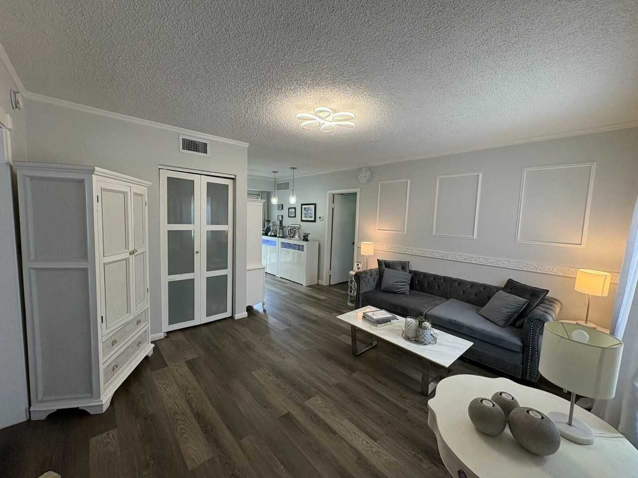 609 Ne 13th Ave #101 - Photo 4 of 27