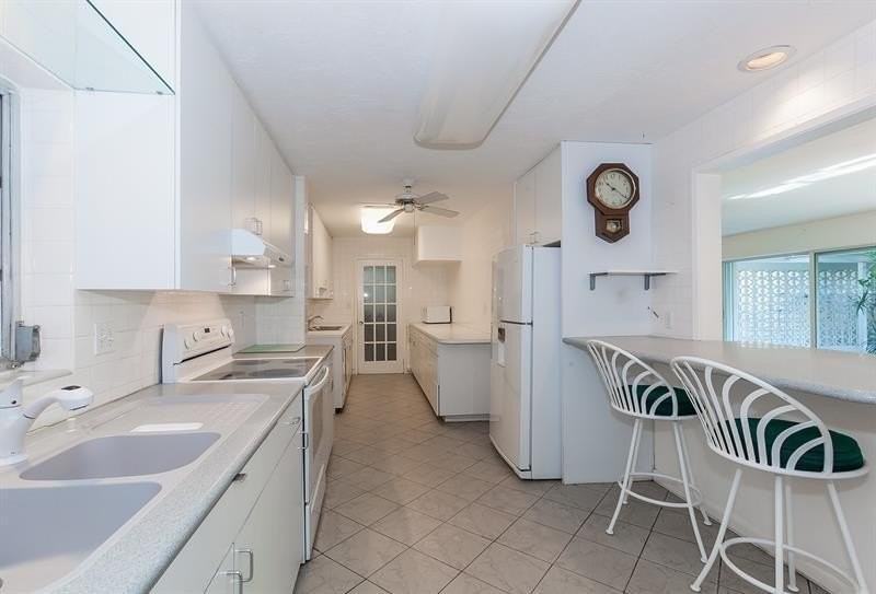 2108 Ne 44th St - Photo 6 of 20