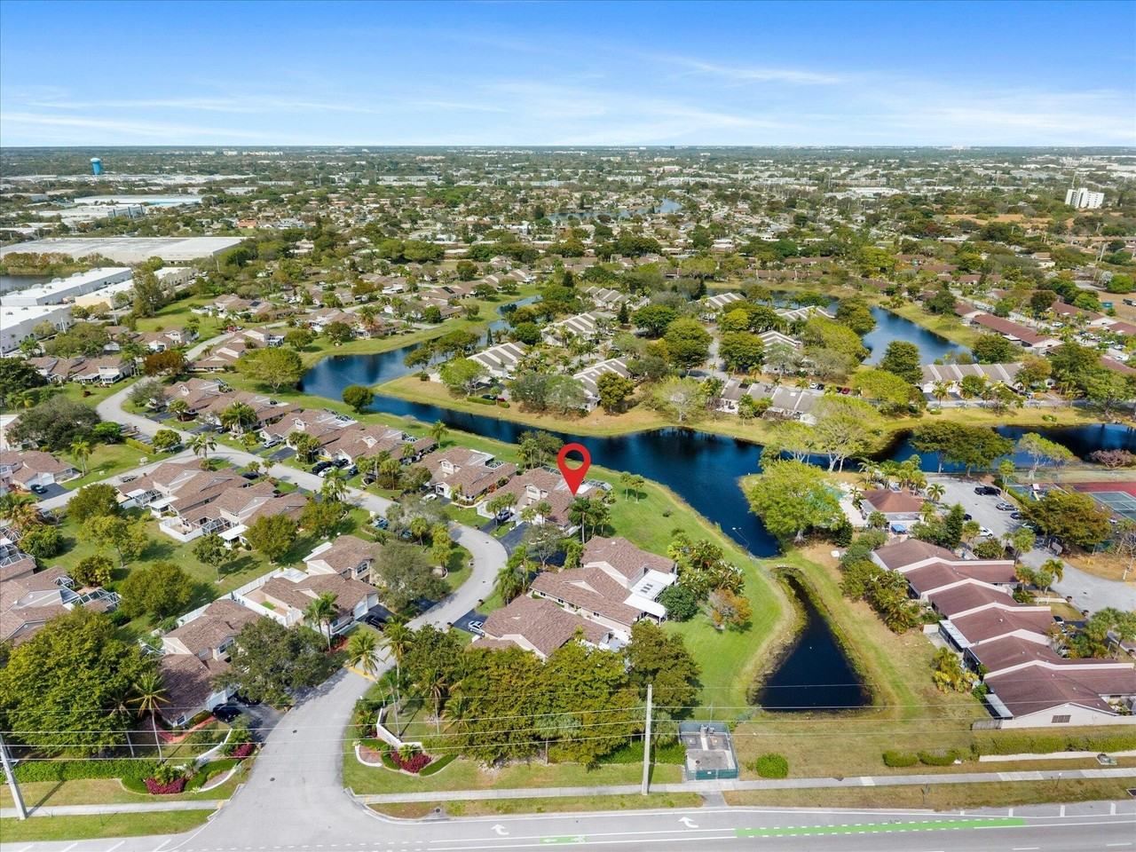 1200 W Lakes Dr - Photo 3 of 40