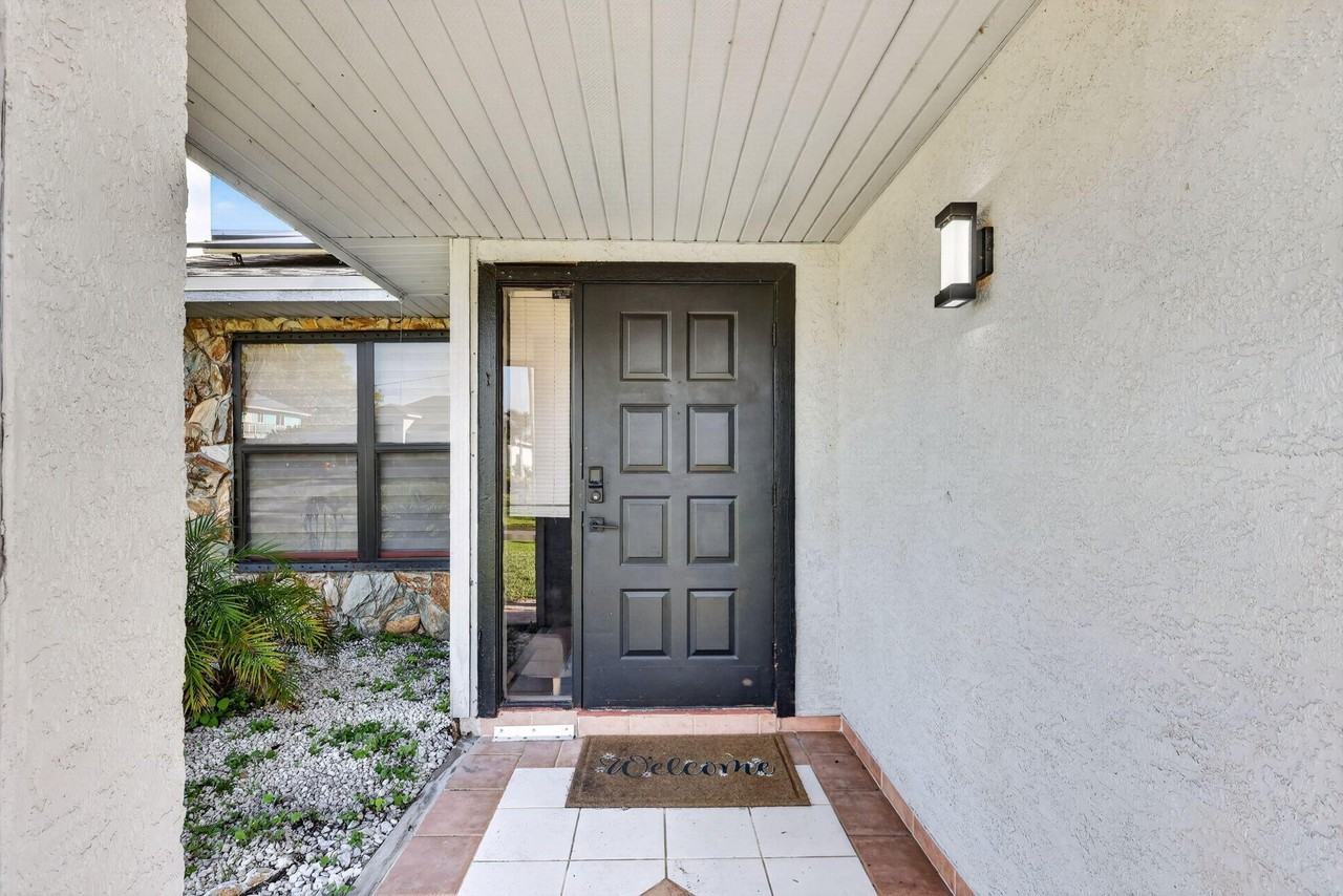 481 Sw Aster Rd - Photo 5 of 50