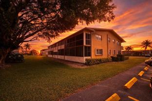 1 Canterbury A - Photo 1 of 1