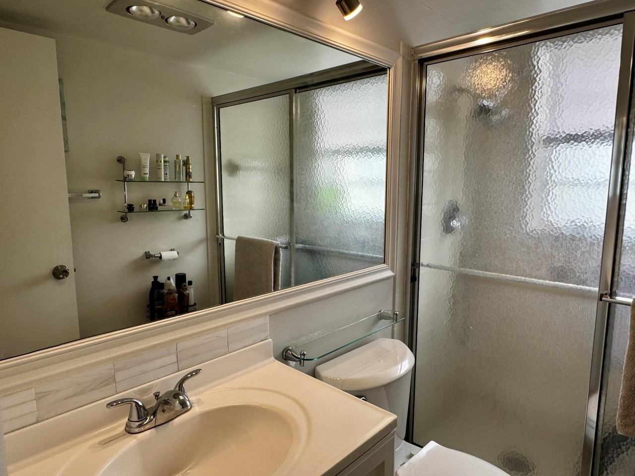 1 Canterbury A - Photo 5 of 10