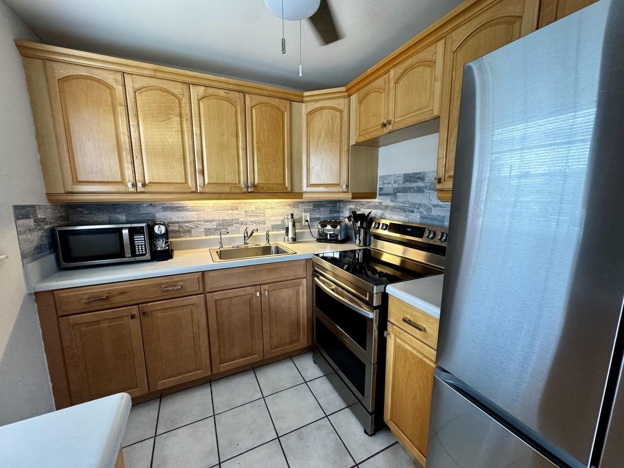 1 Canterbury A - Photo 6 of 10