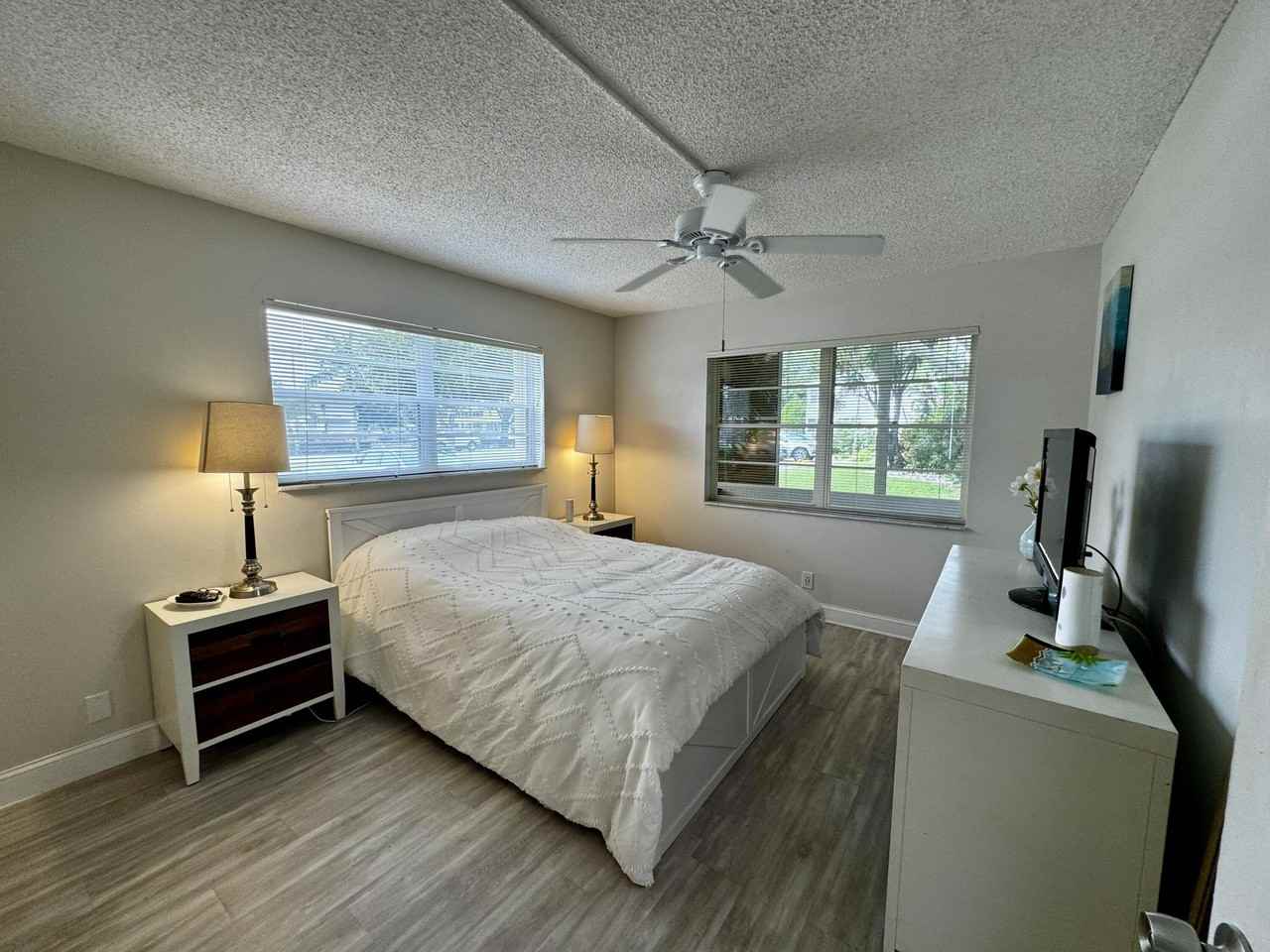 1 Canterbury A - Photo 7 of 10