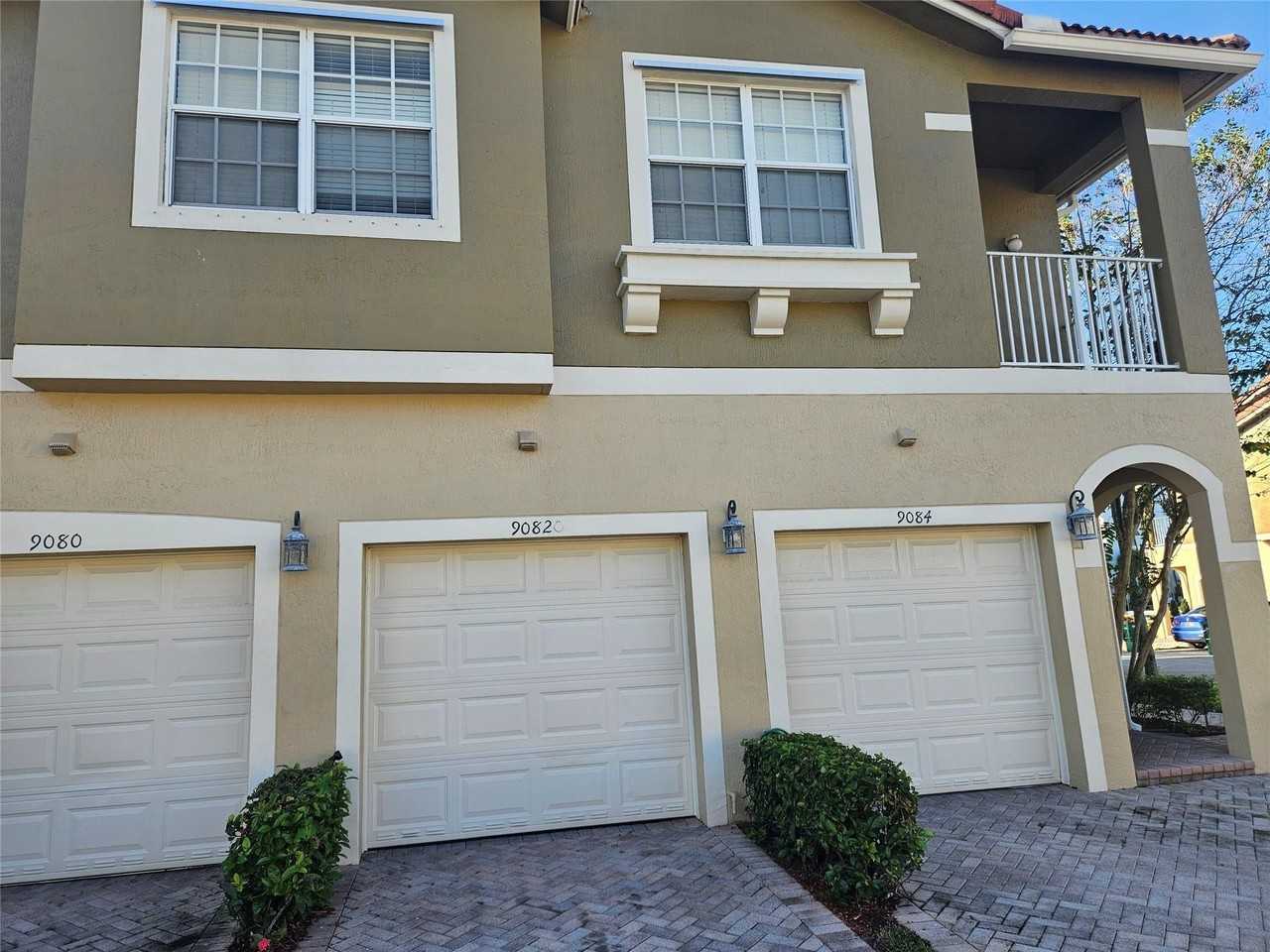9082 Plymouth Pl #9082