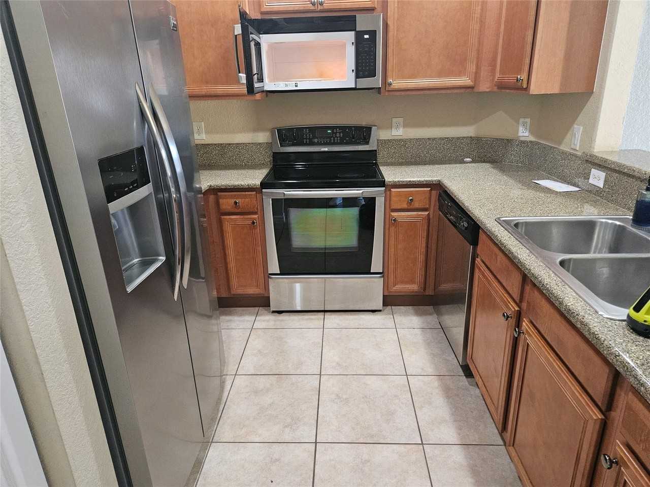 9082 Plymouth Pl #9082 - Photo 7 of 42