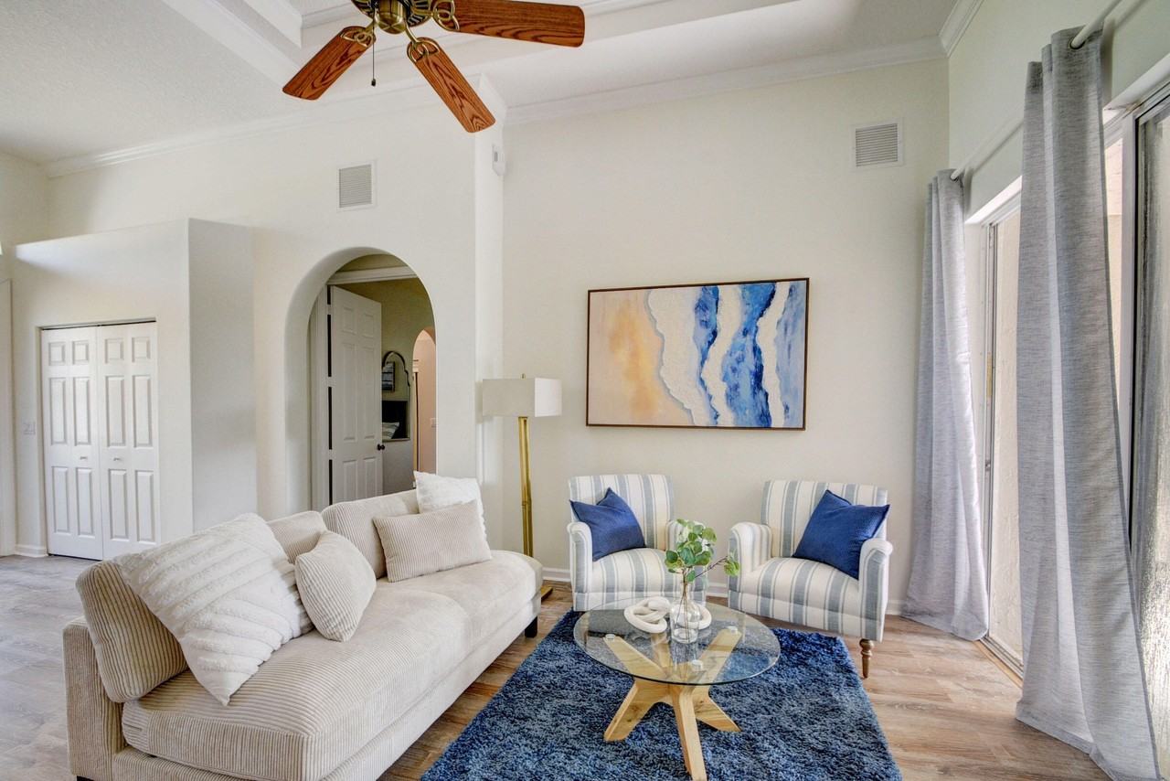 13805 Folkestone Cir - Photo 7 of 35