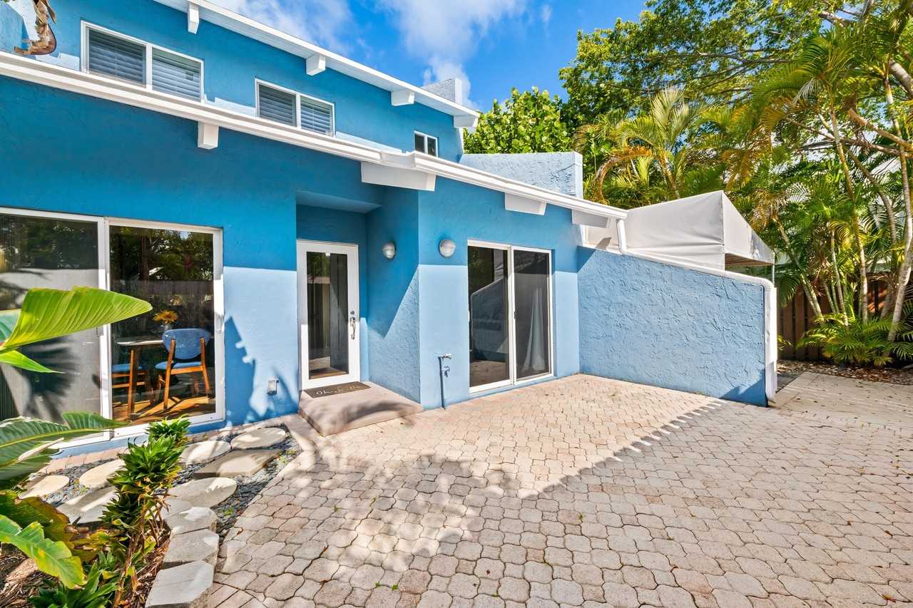 219 Ne 17th Ave - Photo 4 of 33