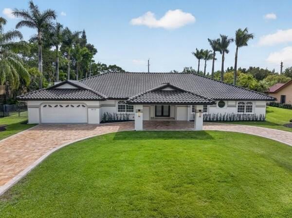 5510 Castlegate Ave - Photo 4 of 50