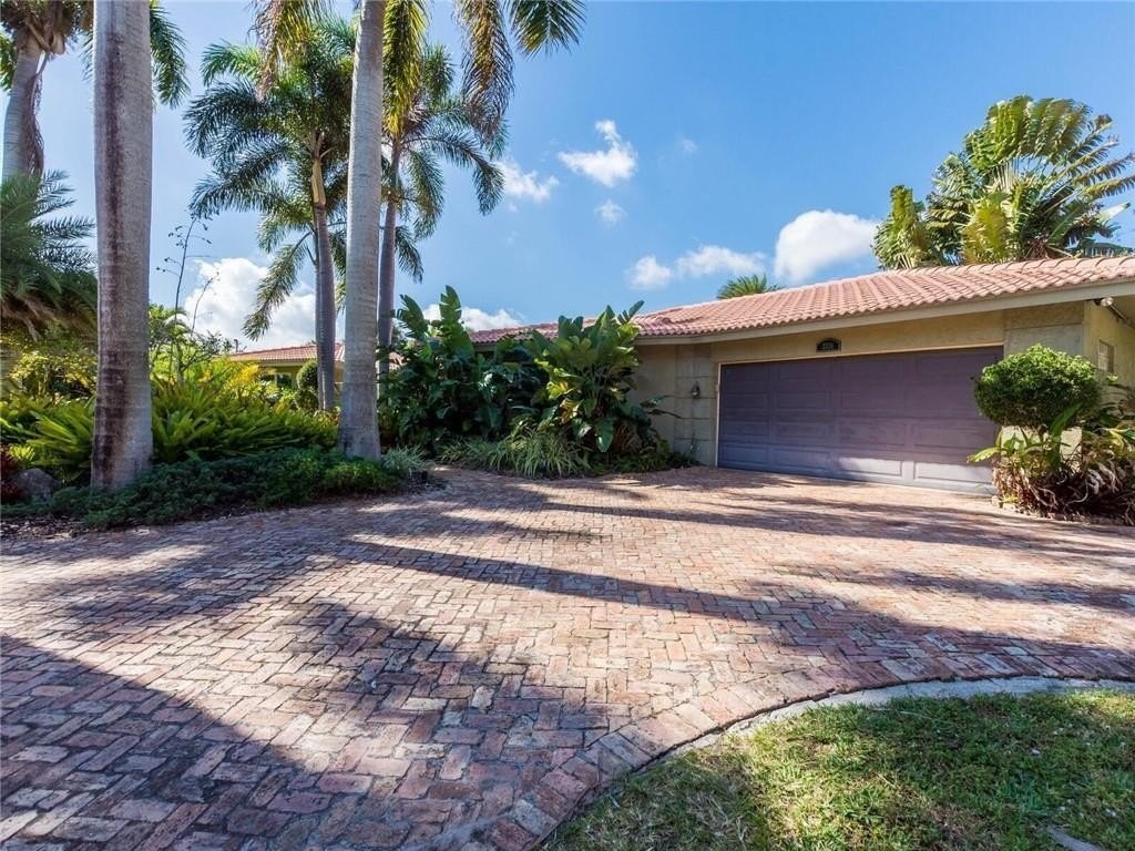 2319 Ne 16th Ave - Photo 7 of 50