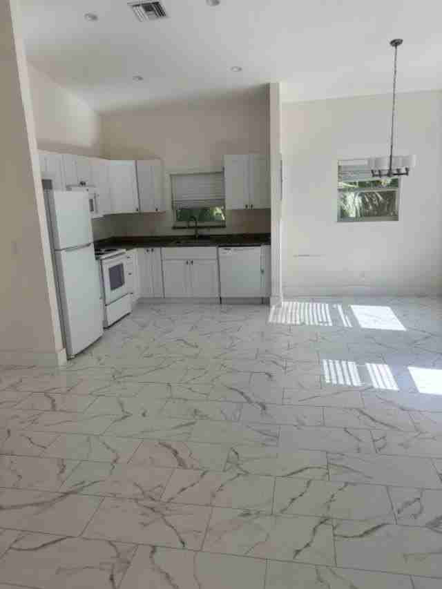 1855 Redbank Rd - Photo 4 of 9