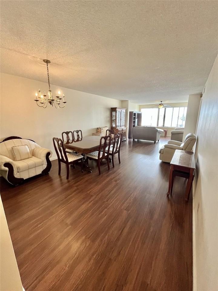 9691 N Belfort Cir #305 - Photo 3 of 23