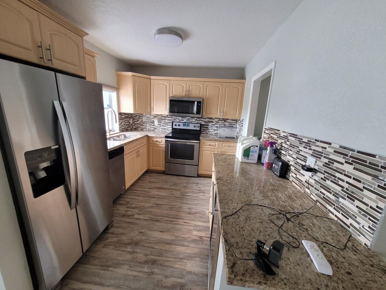 516 Nw 54th St - Photo 3 of 22