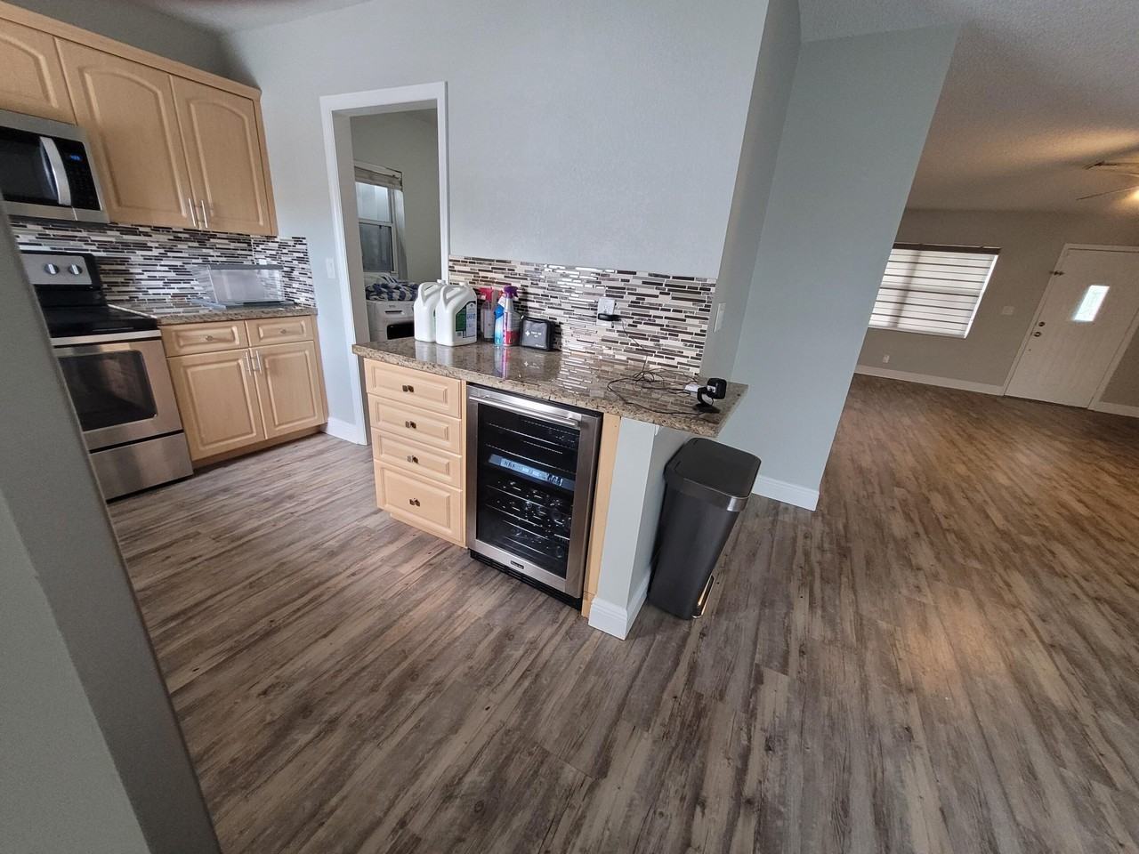 516 Nw 54th St - Photo 6 of 22