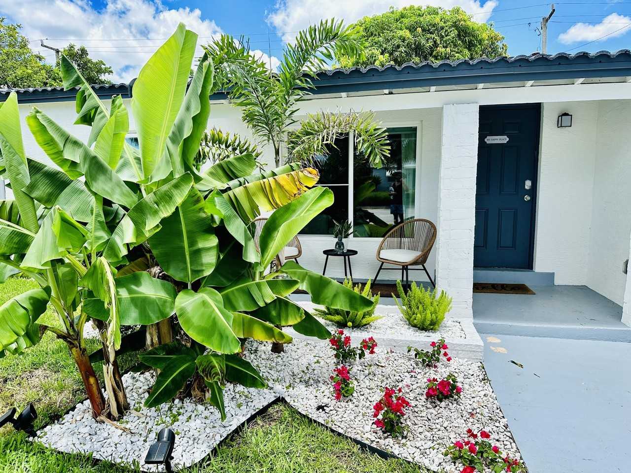 5365 N Andrews Ave Unit 0 - Photo 2 of 26