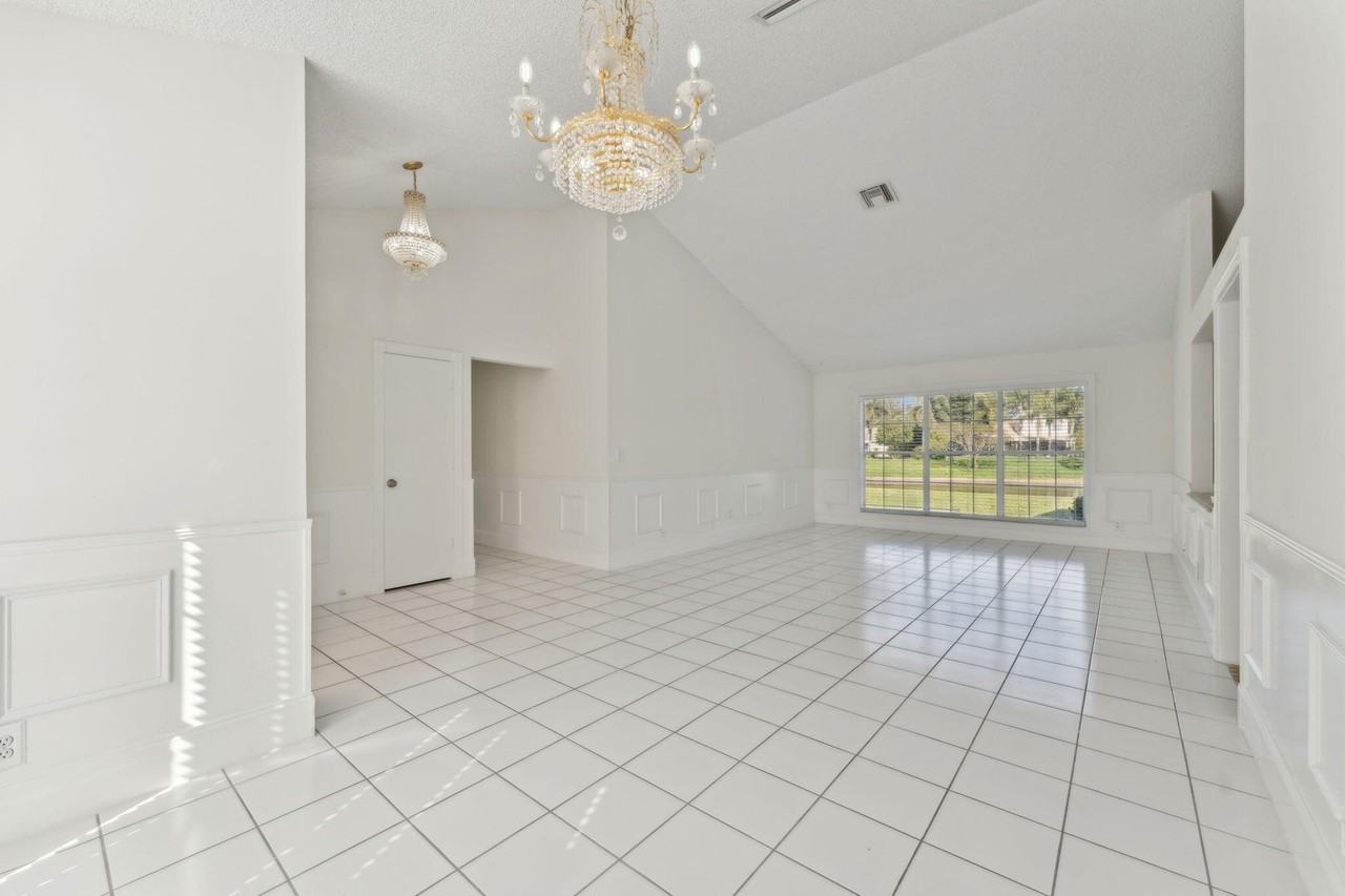 3855 Sabal Lakes Rd - Photo 2 of 31