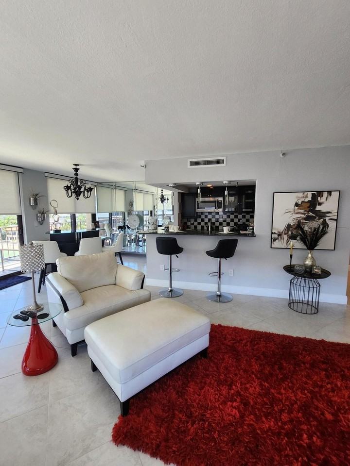 899 Jeffery St #701 - Photo 4 of 50