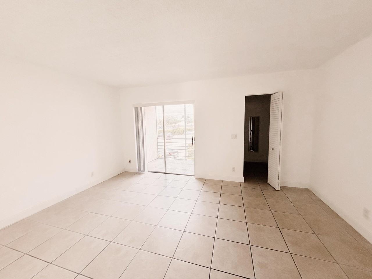 600 Village Green Ct #203 - Photo 5 of 33
