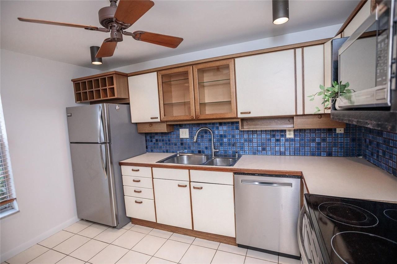 6764 Sw 40th St #40 - Photo 7 of 17