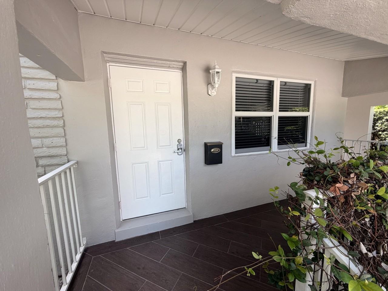 1537 Nw 2nd Ave - Photo 4 of 22