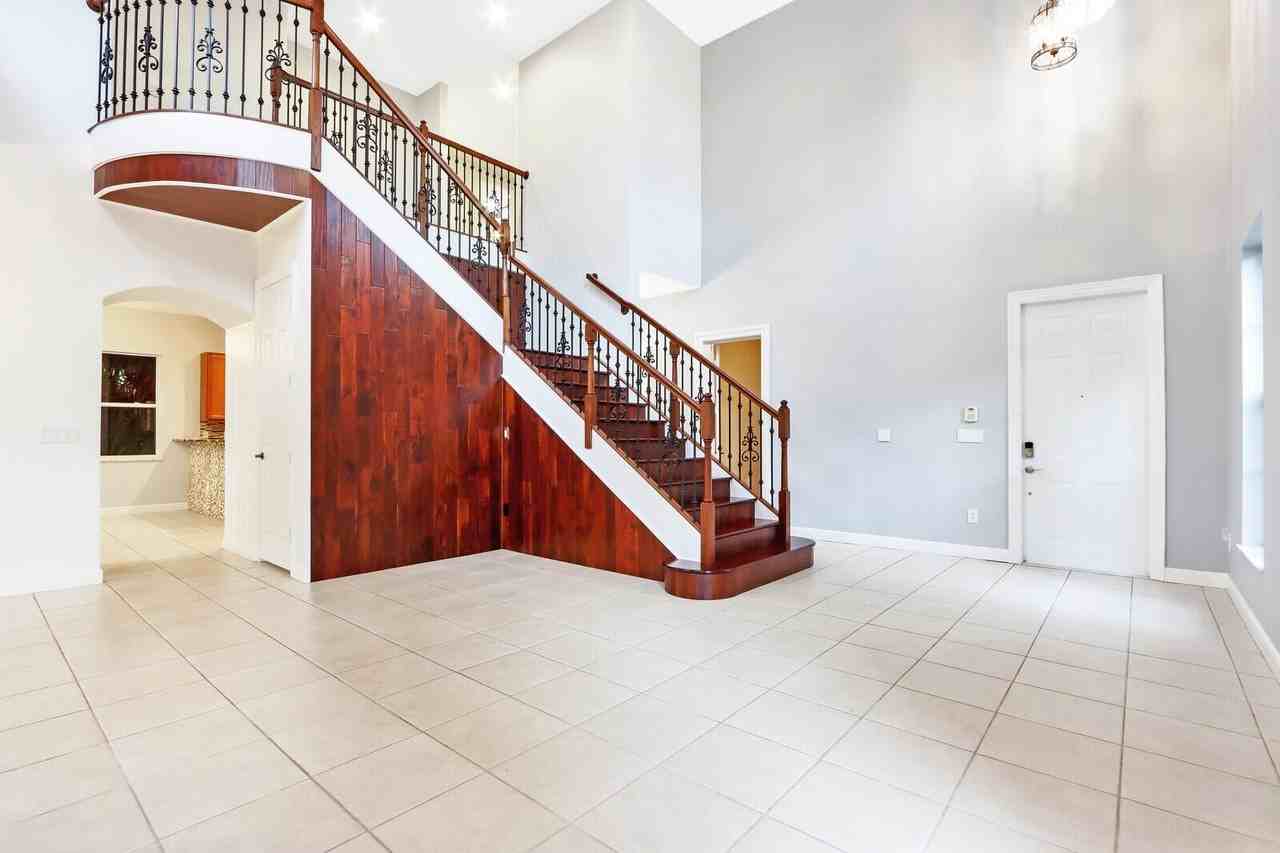 1904 Flower Dr - Photo 7 of 48