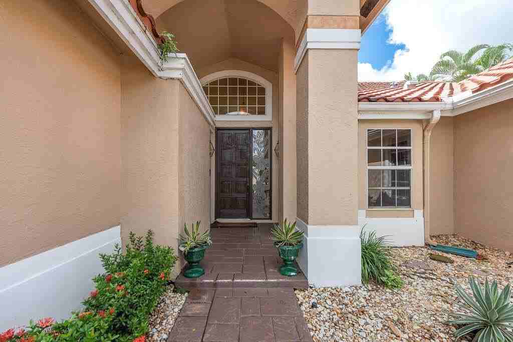 7828 Dorchester Rd - Photo 6 of 50