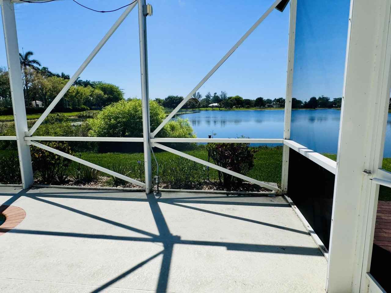 9360 Cove Point Cir - Photo 3 of 27