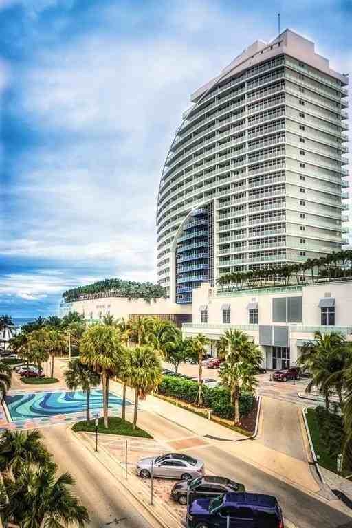 3035 Riomar St - Photo 5 of 27