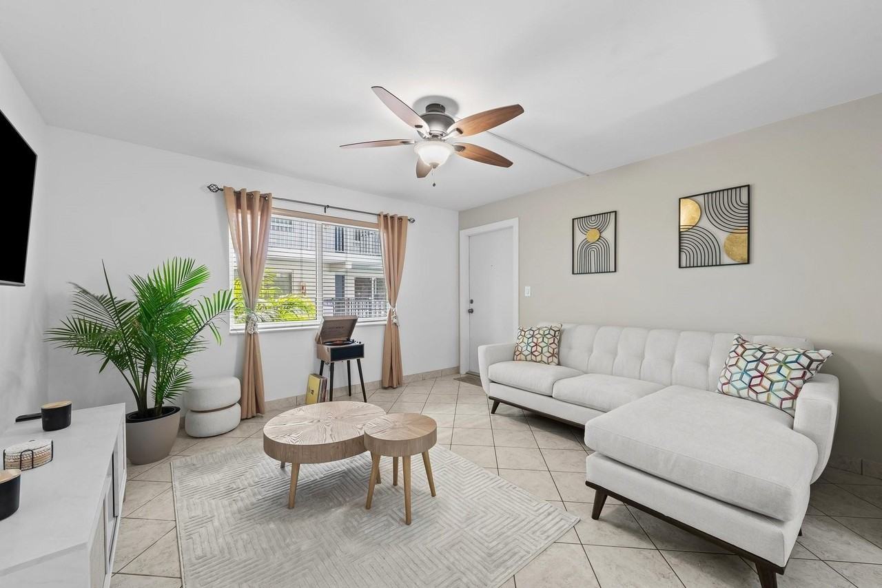 1000 Se 15th St #103 - Photo 3 of 15