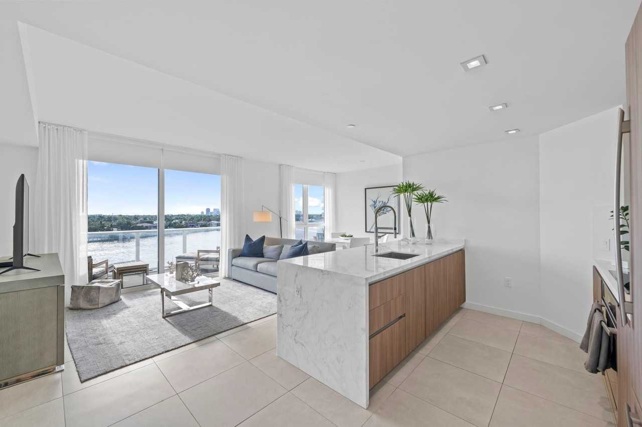 401 N Birch Rd #607 - Photo 2 of 23