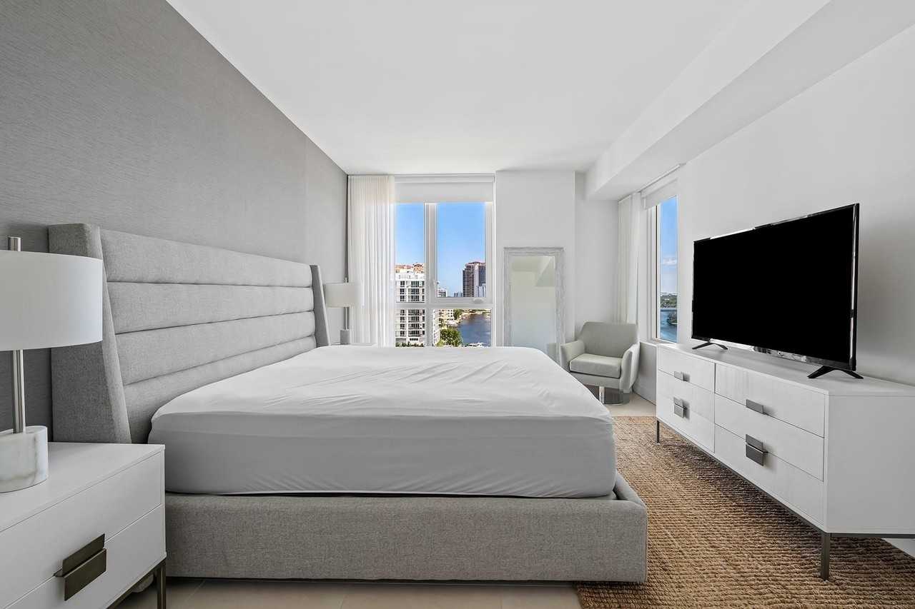 401 N Birch Rd #1003 - Photo 7 of 26