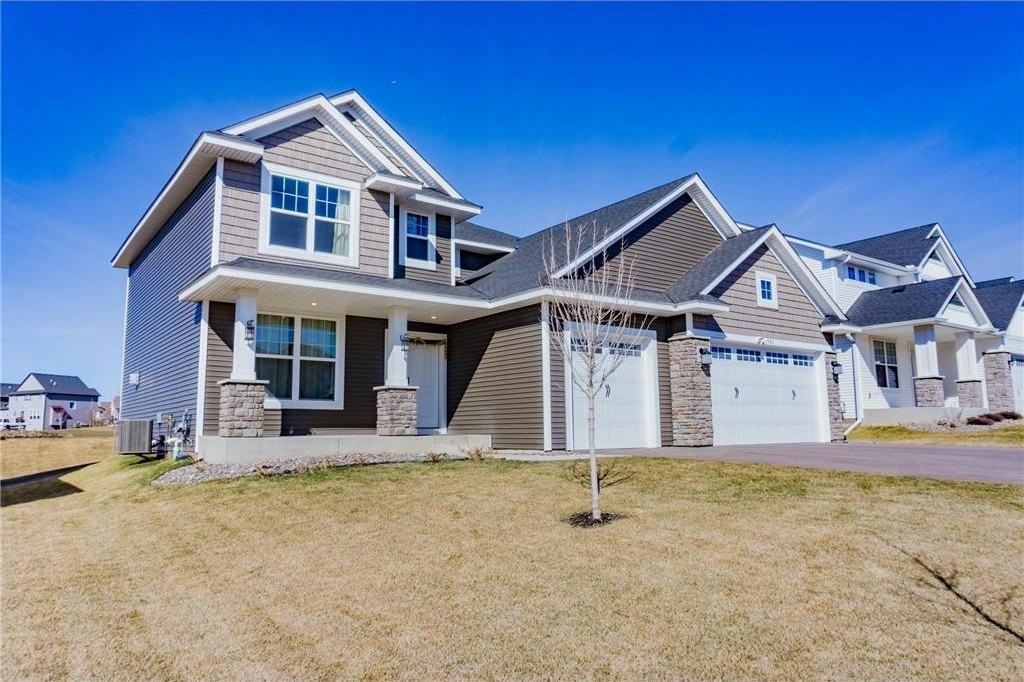 1582 Edgebrook Ln - Photo 2 of 50