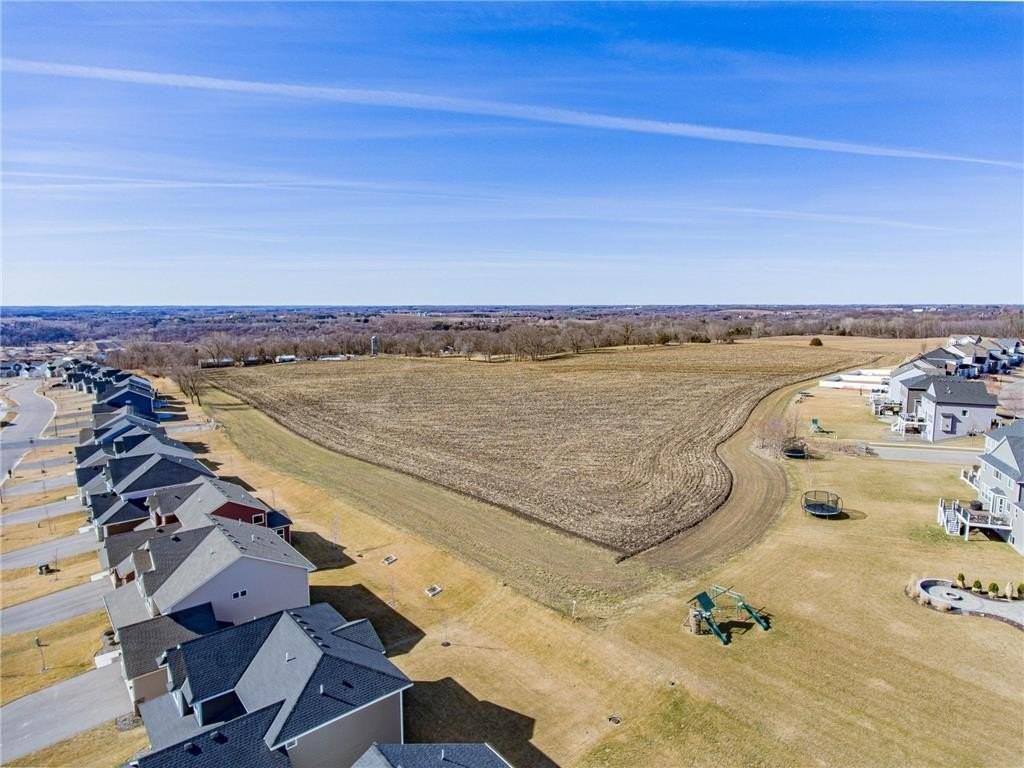 1582 Edgebrook Ln - Photo 4 of 50