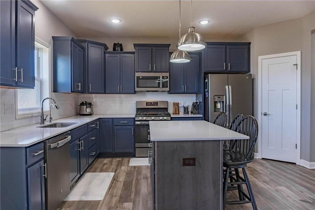 1582 Edgebrook Ln - Photo 6 of 50