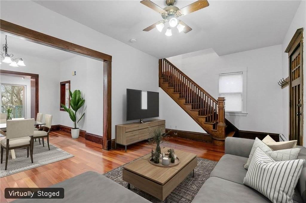 1826 Franklin Ave Se - Photo 3 of 43