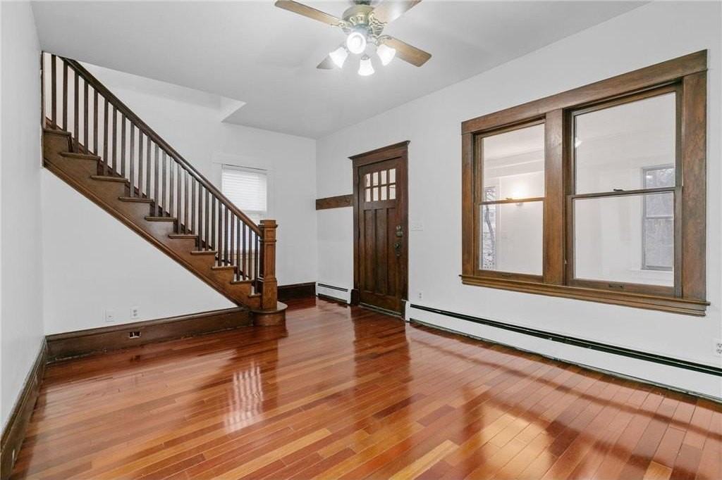 1826 Franklin Ave Se - Photo 5 of 43