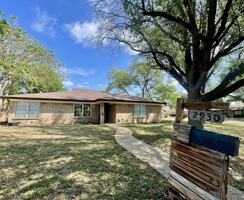 featured image of 2930 Sierra Cir