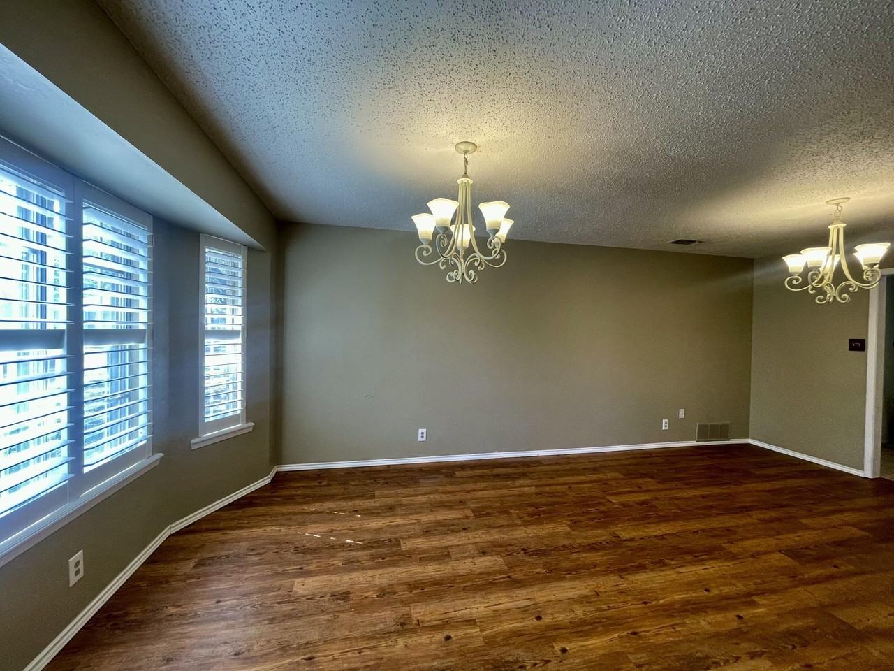 2930 Sierra Cir - Photo 3 of 23