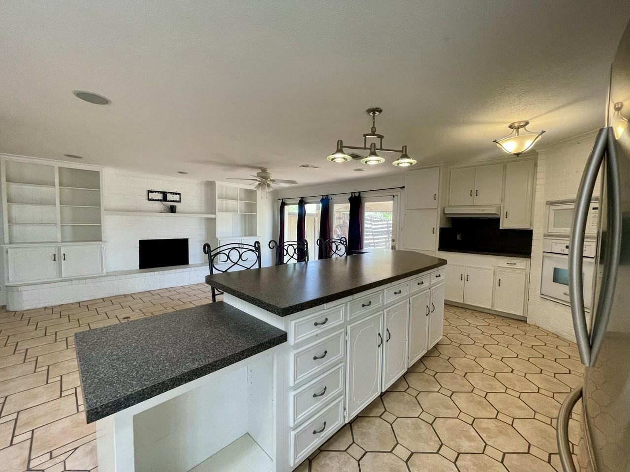 2930 Sierra Cir - Photo 5 of 23