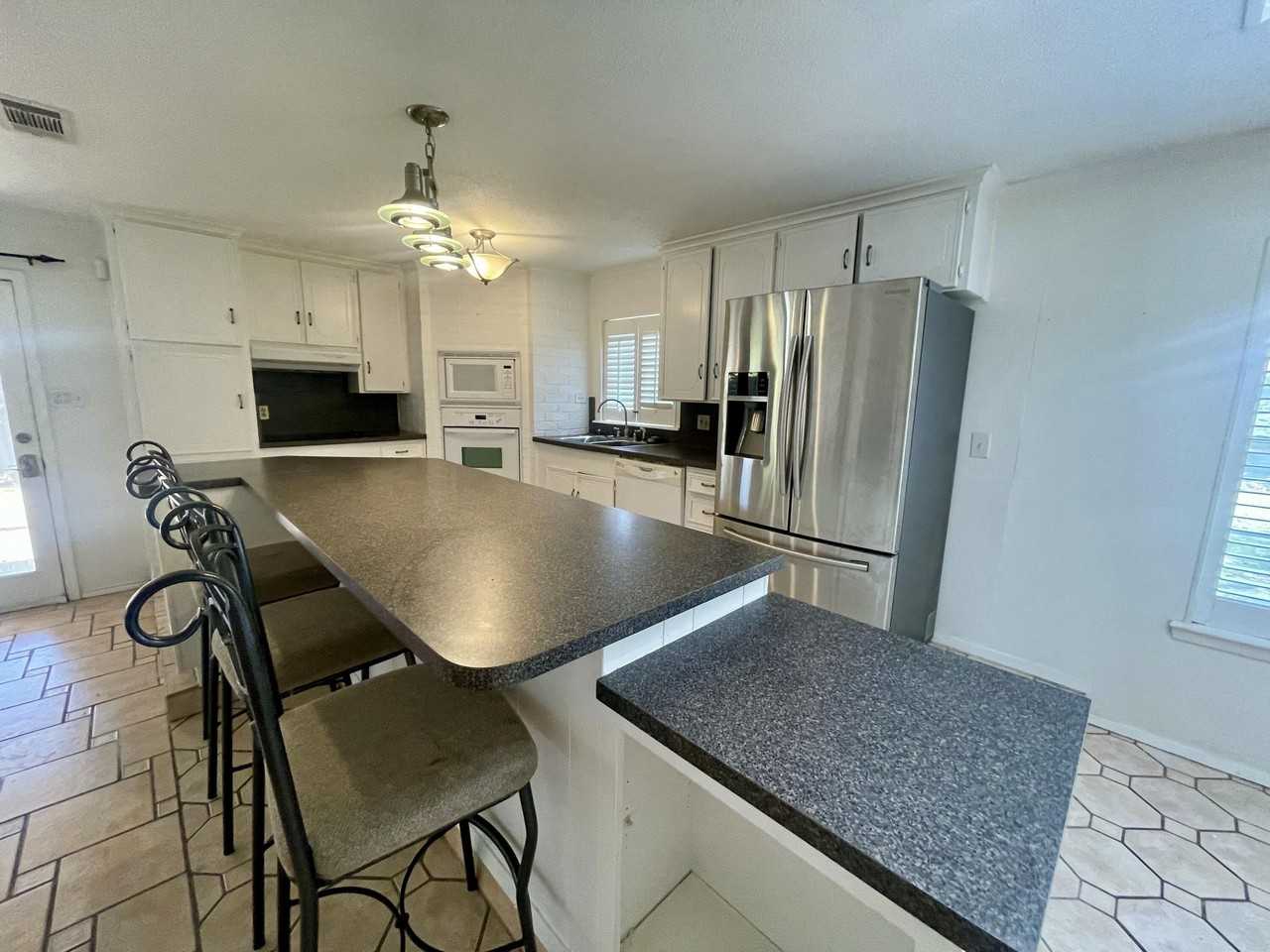 2930 Sierra Cir - Photo 6 of 23