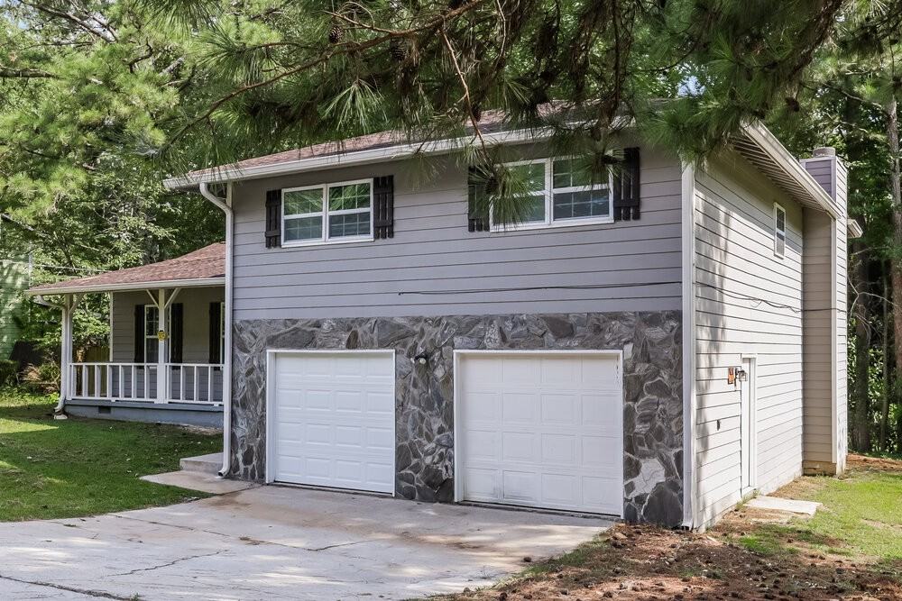 5969 Twilight Trl - Photo 4 of 17