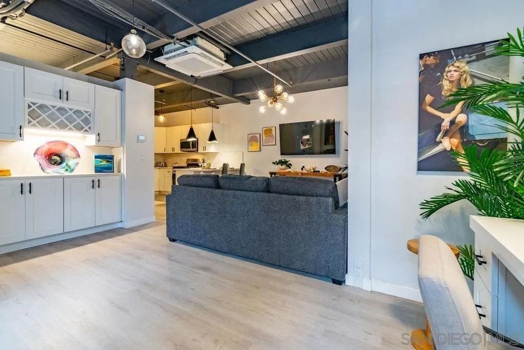 1298 Prospect St Ste 2f - Photo 2 of 50