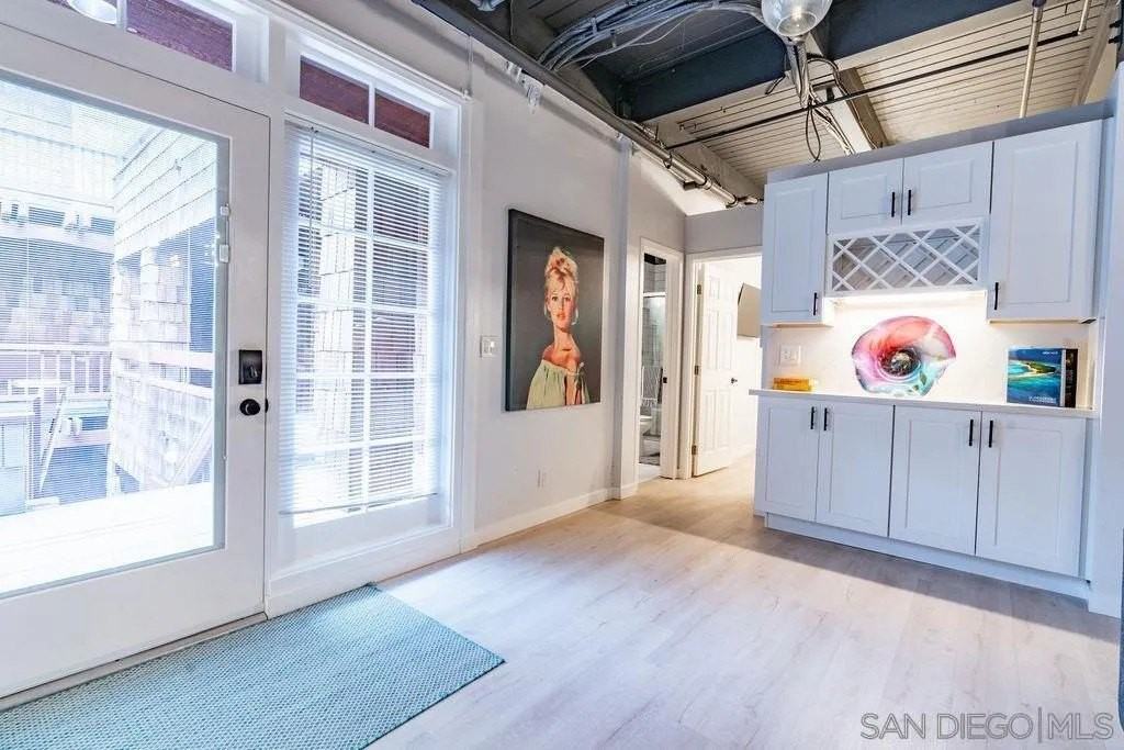 1298 Prospect St Ste 2f - Photo 4 of 50