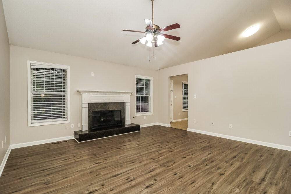 28 Fernwick Ct - Photo 4 of 17