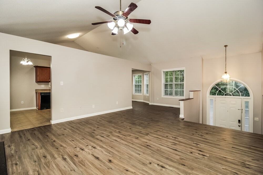 28 Fernwick Ct - Photo 5 of 17