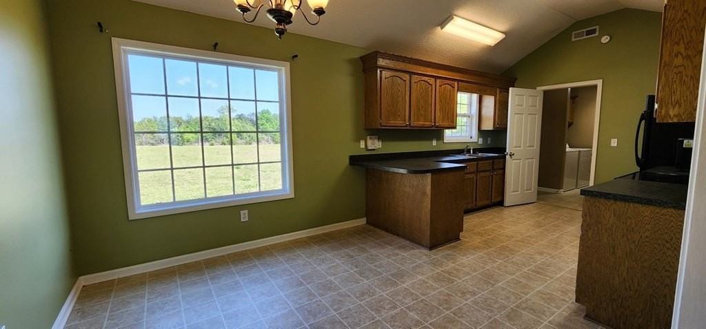 3599 Drayton Dr - Photo 4 of 27