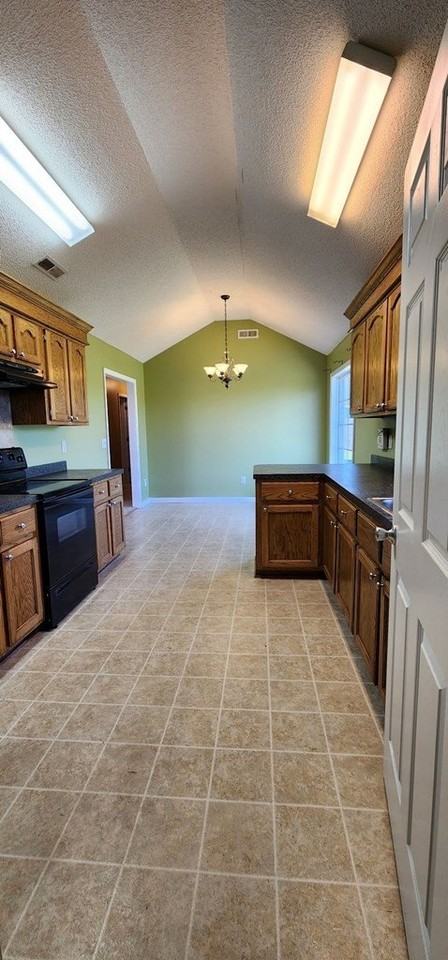 3599 Drayton Dr - Photo 7 of 27