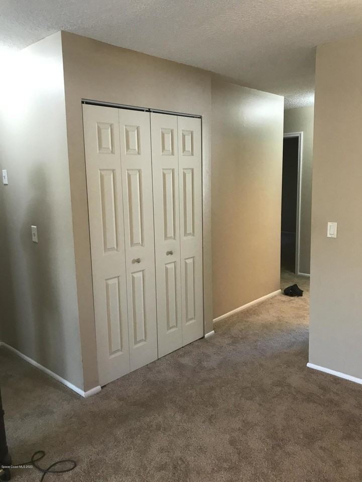 135 Seawind Dr Unit 24 - Photo 4 of 17